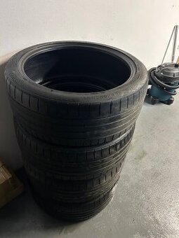 Pneumatiky 255/40 R21 102Y