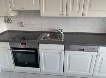 Klasická bílá venkovská linka se spotřebiči,6380