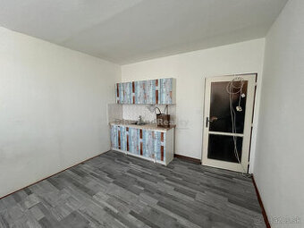 Garsónka pre 2 osoby v Nitre Chrenová