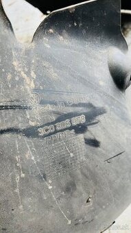 Predám predné podblatniky na VW Passat B6