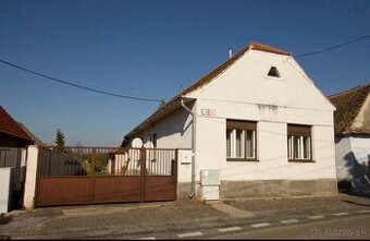 Rodinný dom na 7árovom pozemku, Záhorská Bystrica