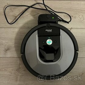 Robotický vysávač iRobot Roomba 960