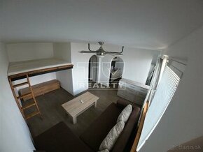 1 izbový kompletne zrekonštruovaný byt - Ľadoveň