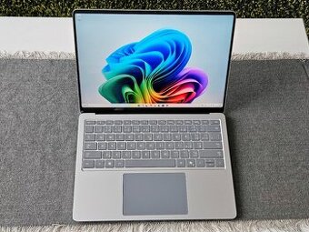 Microsoft Surface Laptop 7 13.8" (rozbalený)