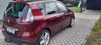 Renault scenic 1.5 dci 81kw BOSE automat