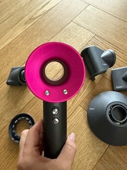 DYSON SUPERSONIC 1600W IONIZAČNÝ DIFUZÉR