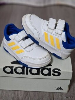 Detské botasky adidas 25