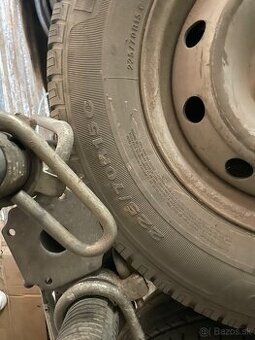 225/70 r15c