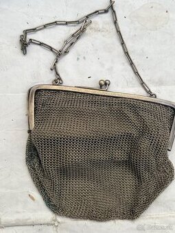 Starozitna vintage kovova kabelka zaujimava z kovovych kruzk