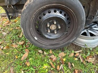 Plechové disky5x114,3 zimné pneumatiky 205/55 r16