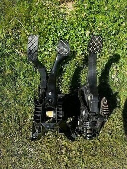 Škoda octavia 3 pedále