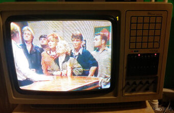 PREDÁM VZÁCNY TV TESLA MÁNES COLOR 2 KUSY