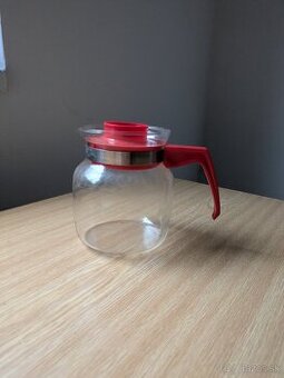 Simax glass jug