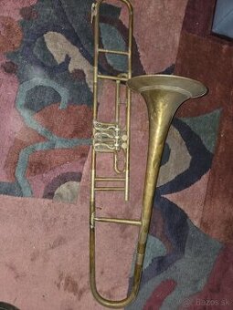 Trumpeta nefunkčná iba ako rekvizita