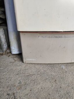 Predám starý plynový kotol