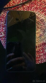 iPhone 11 64GB – zablokovaný, na náhradné diely