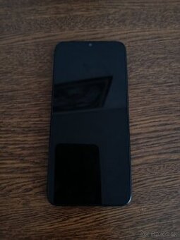 Predávam použitý redmi note a2