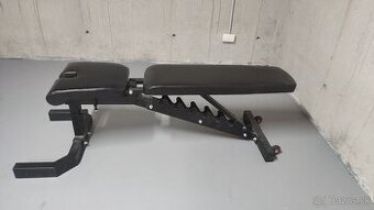 Polohovateľná lavička na cvičenie