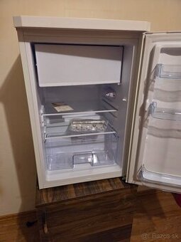Predám úplne novú malú chladničku Amica WM 852.3AW