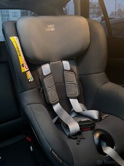 Autosedačka s bazou