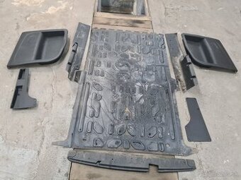 Gumená podlaha + plasty Fiat Doblo