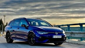 Predám Volkswagen Golf 8R 2.0 TSI 282kw 2022 naj. 16000km
