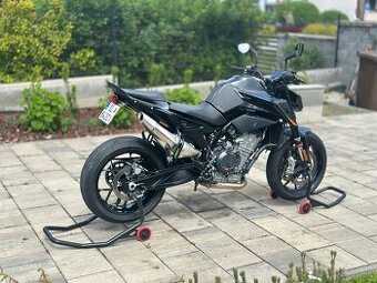 KTM 890 Duke L Black Edition