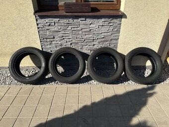 215/55 R17 98V XL zimné GOODYEAR