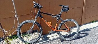Celoodpružený bicykel CUBE AMS100 xl