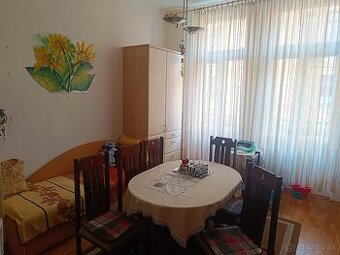 Veľký 2 izbový byt Hlavná, 98m2