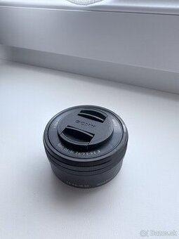Sony E 16-50mm f/3.5-5.6 OSS II