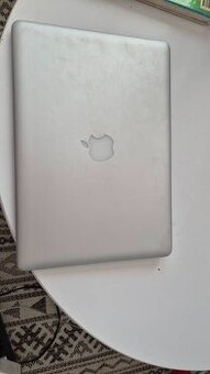 Predam Macbook air A1304 na suciastky