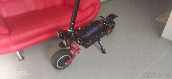 Predám výkonnú elektrokolobežku Laotie 18