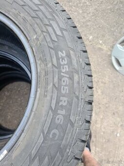 235/65 R16 C continental Celorocne