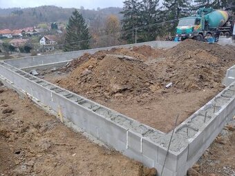 Darujem výkopovu zem na zasip