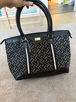 Kabelka tommy hilfiger nova