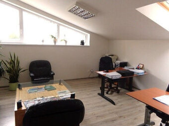 Prenájom - obchodný priestor 35 m2, Centrum, Banská Bystrica