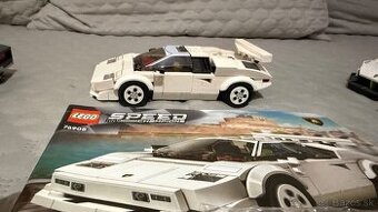 🏎️ LEGO 76908 – Lamborghini Countach (raz postavené)