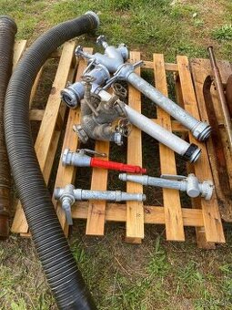 Hydrantové nádstavce, hadice, striekačky...