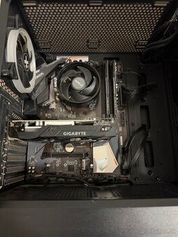 Herny Počitač + príslušenstvo (Volitelne)