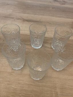 Krištáľové poháriky