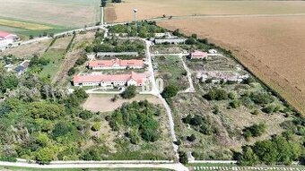 POZEMKY bývalého družstva v obci Rohožnica - Veľký Ďúr