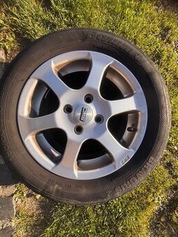 Predám 4 kusy letné pneu 4x108 ford na elektronoch