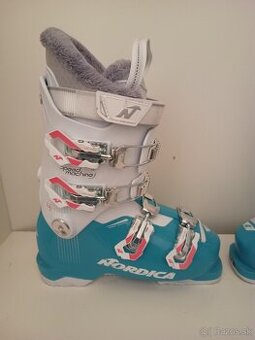 Krasne dievcenske lyziarky NORDICA vel. 35/36