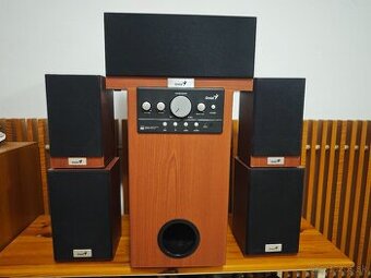 Reproduktory Genius Speaker HIFI 5+1 drevo 5005