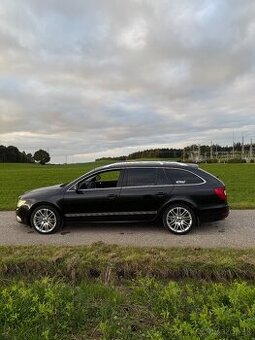 Škoda Superb 2.0 dsg Combi - 1