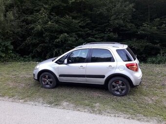 Suzuki SX4 1,6 benzín 88kw 4x4 r.2010