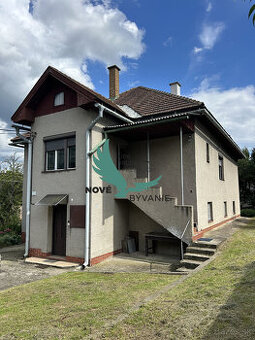 Priestranný rodinný dom s veľkou záhradou - Lopej