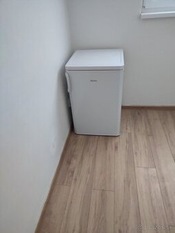 Mini chladnička Amica VM 852.3 AW – plne funkčná, ako nová