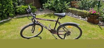 Pedám horský bicykel